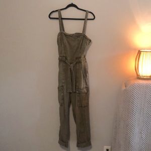 Free People Army Green Overalls Size Small Pairs great with Dr. Martens/ Vans